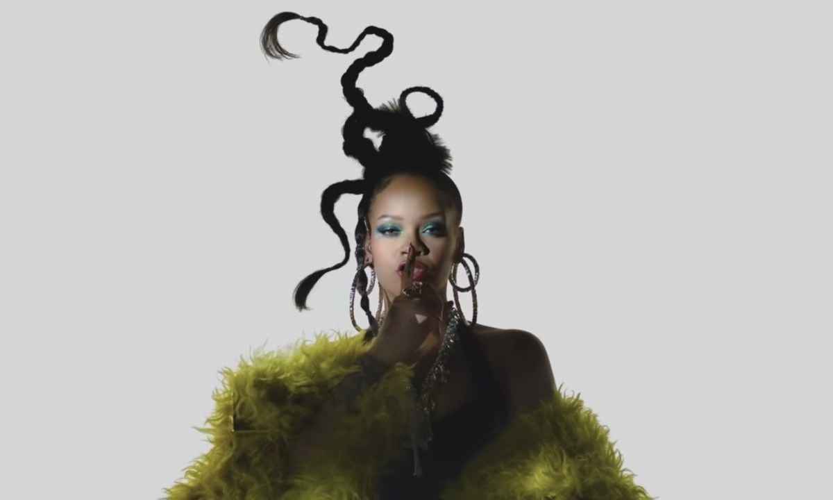 Rihanna Apple Music superbowl